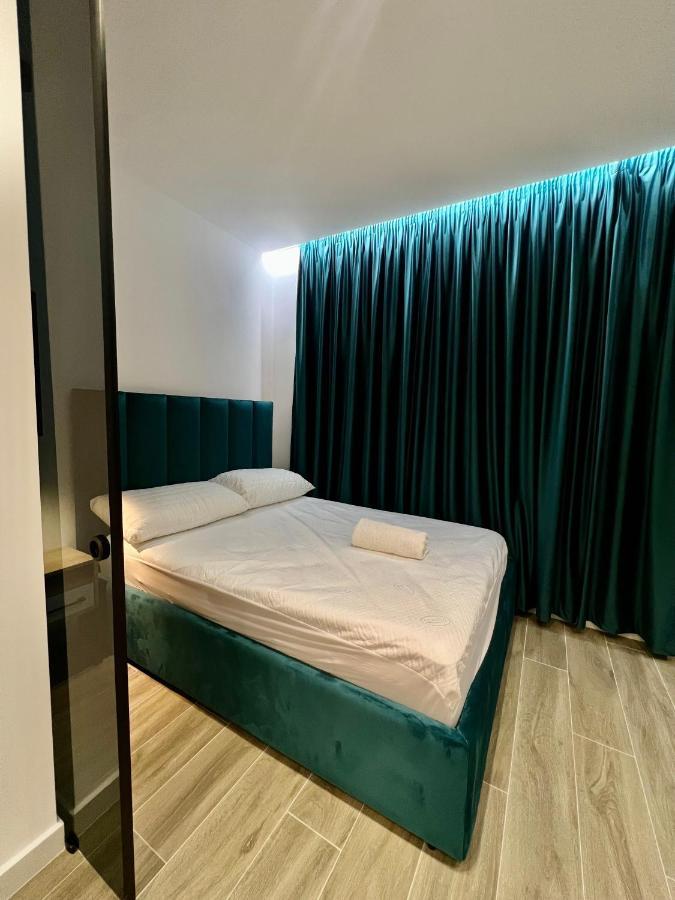 Deluxe Apartment Bllok Tiran Dış mekan fotoğraf