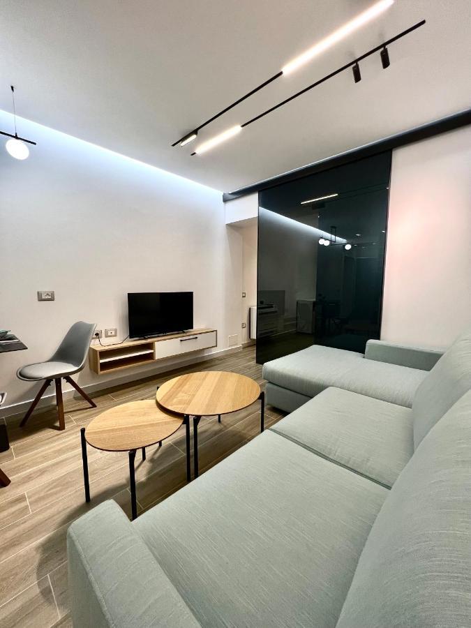 Deluxe Apartment Bllok Tiran Dış mekan fotoğraf